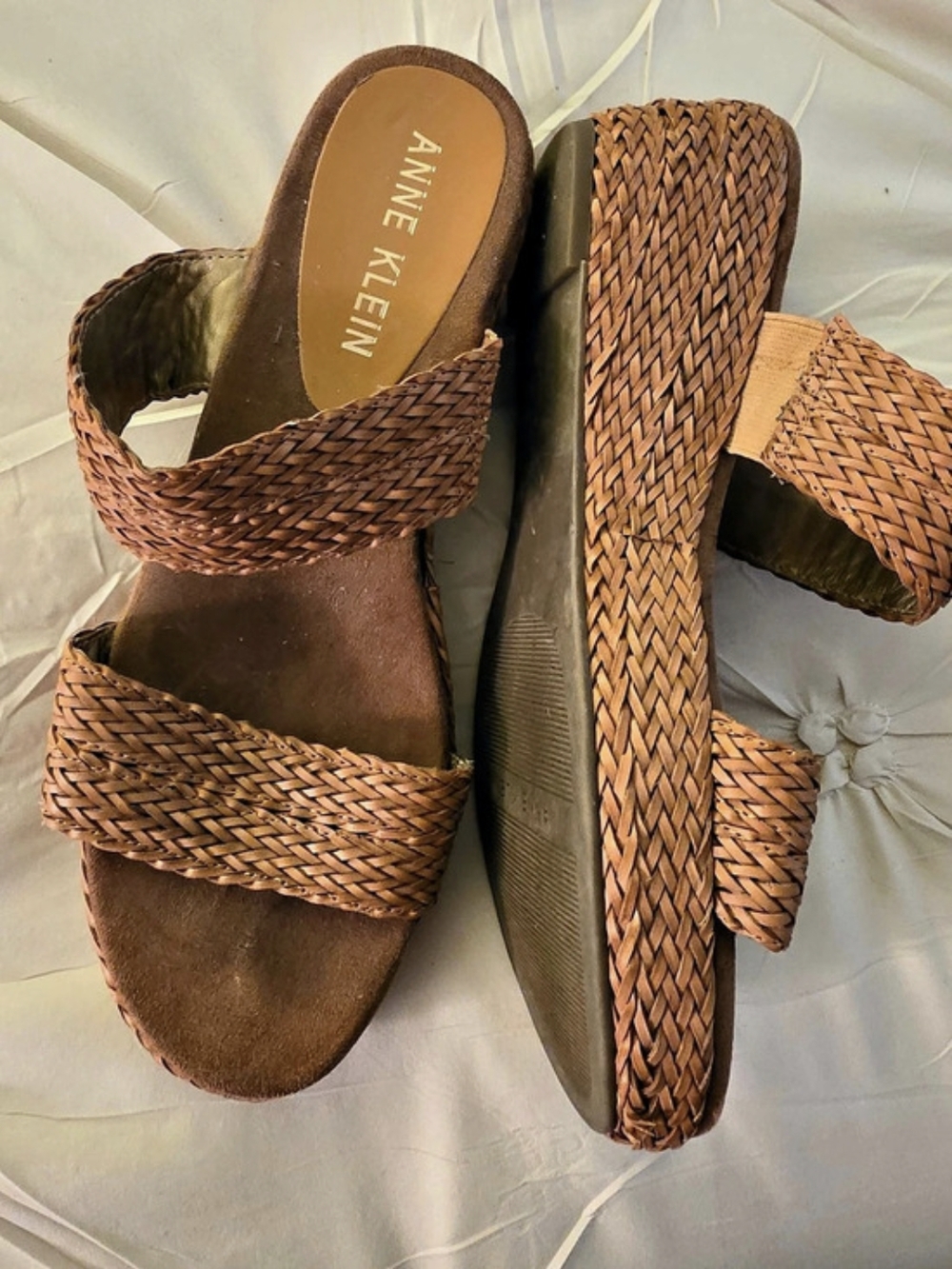Anne Klein Vow Braided Wedge Sandal Brown. Size 11